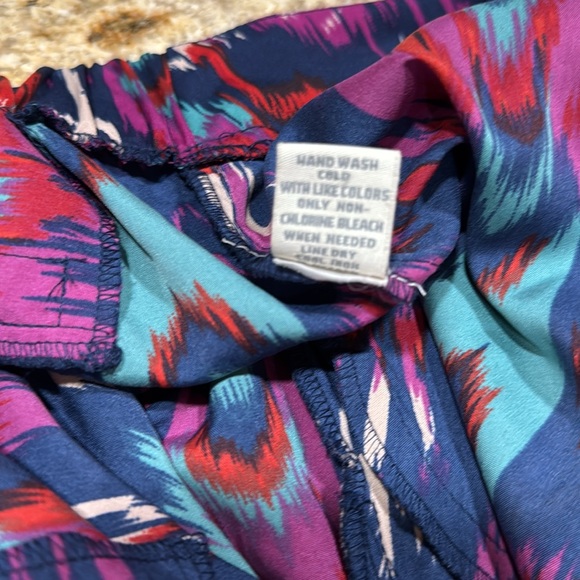 pants ruched at the ankles with pockets, elastic on the back of the waistband. - Picture 5 of 8